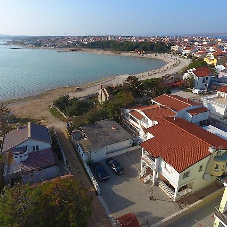 Apartments Tina P Vir Exterior photo